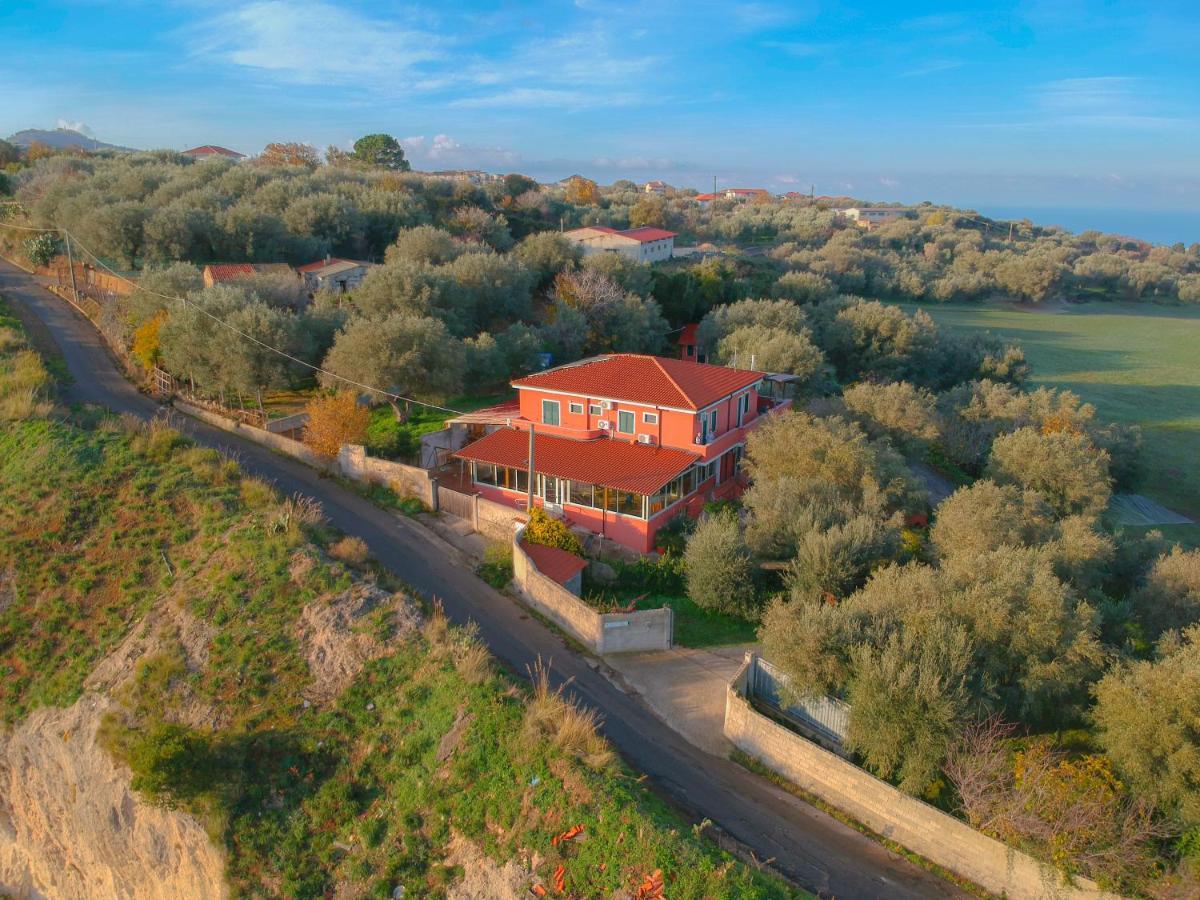 Locanda Adele Паргелія Екстер'єр фото